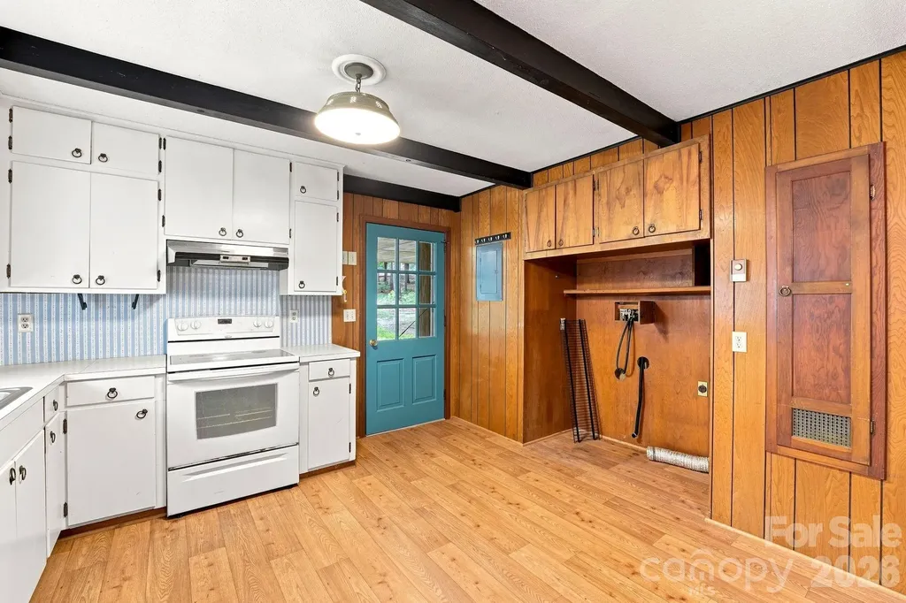 1083 Murdocksville Road West End NC 27376