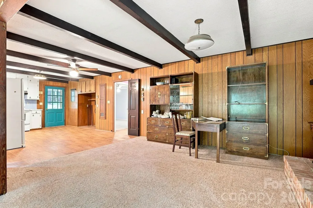 1083 Murdocksville Road West End NC 27376
