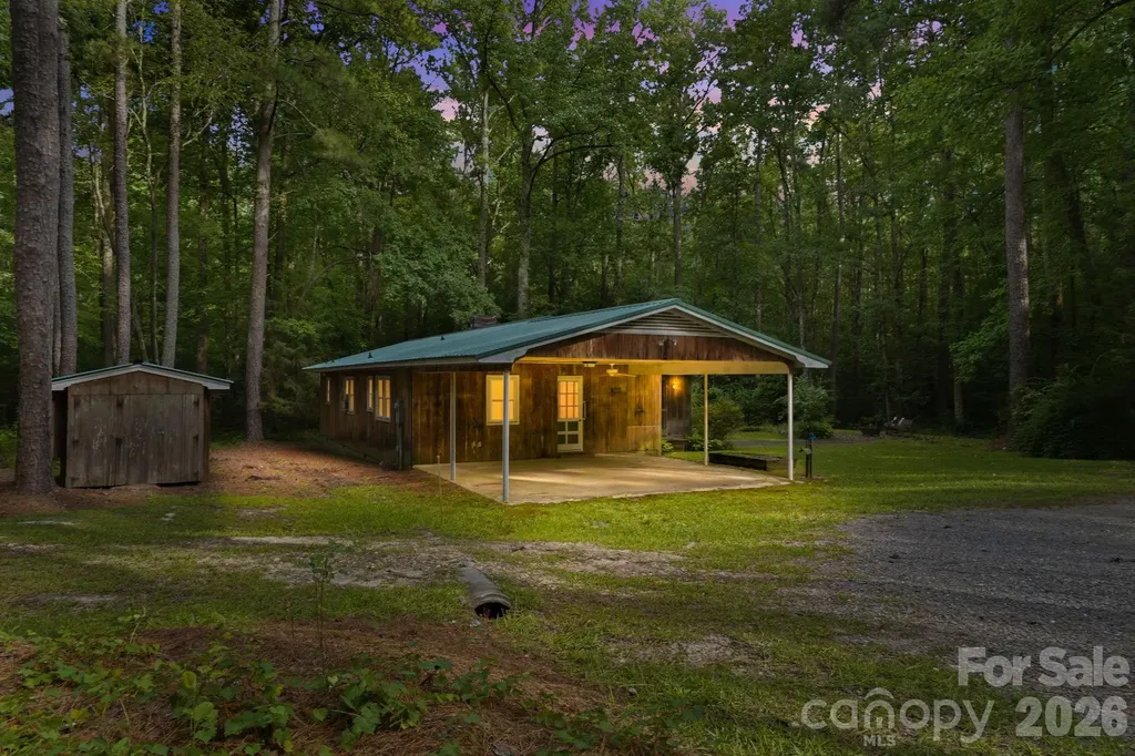 1083 Murdocksville Road West End NC 27376
