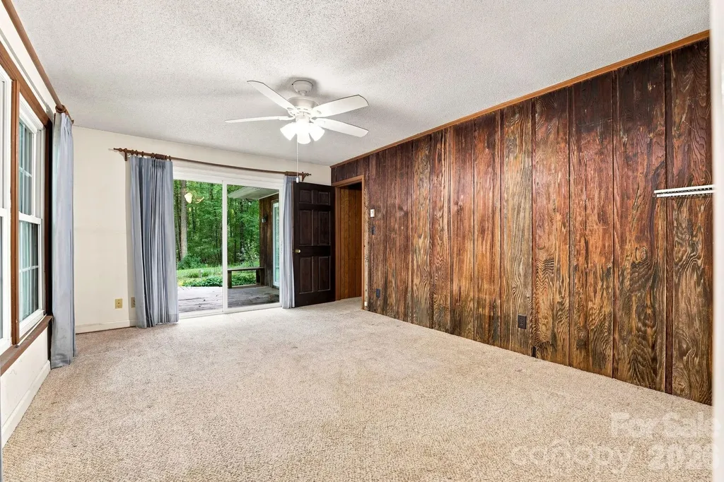 1083 Murdocksville Road West End NC 27376