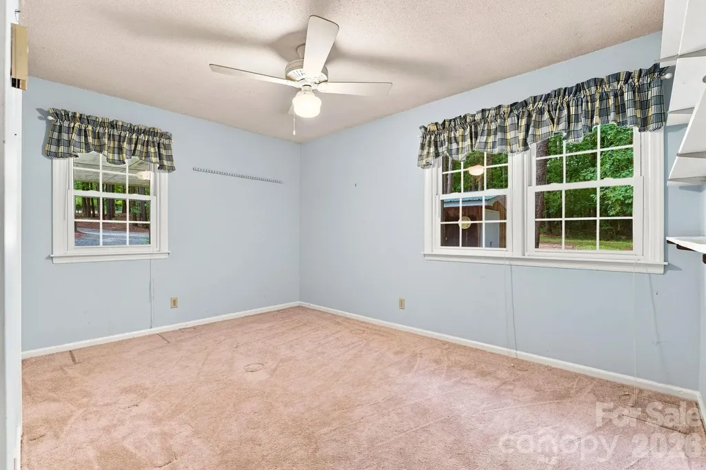 1083 Murdocksville Road West End NC 27376