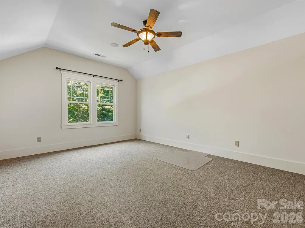 1606 Olmsted Drive Asheville NC 28803