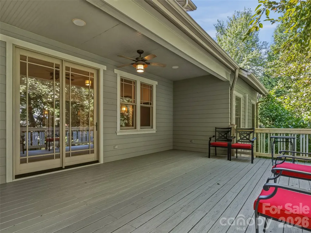 1606 Olmsted Drive Asheville NC 28803