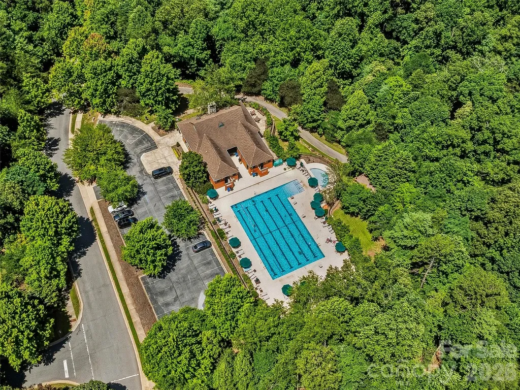 1606 Olmsted Drive Asheville NC 28803
