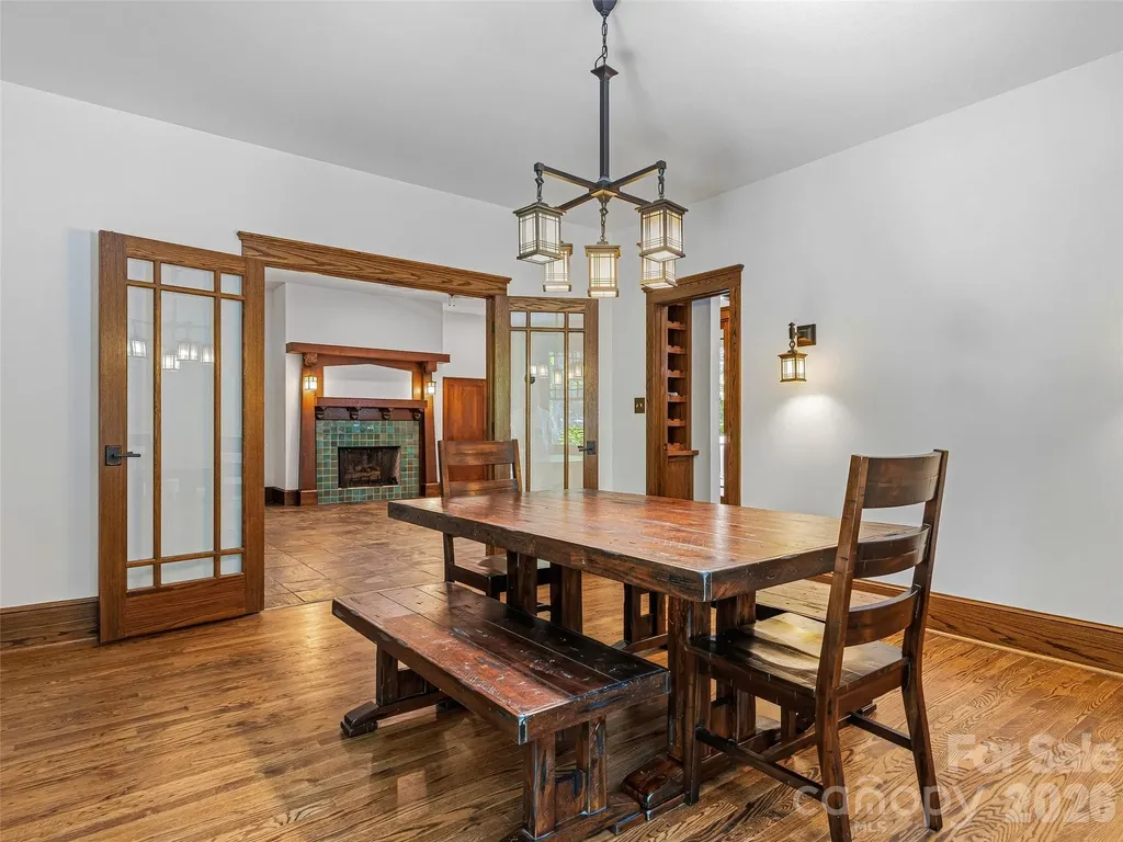 1606 Olmsted Drive Asheville NC 28803