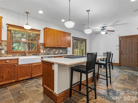 1606 Olmsted Drive Asheville NC 28803