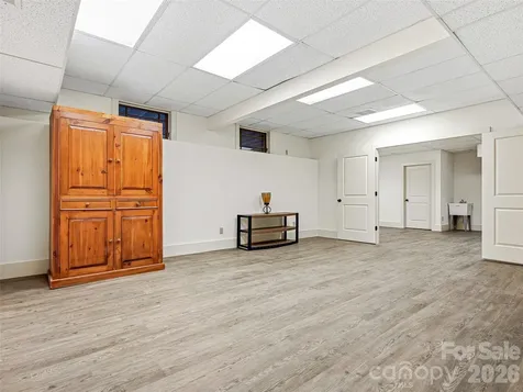 1606 Olmsted Drive Asheville NC 28803