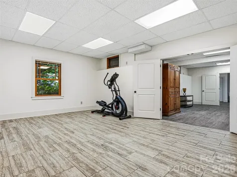1606 Olmsted Drive Asheville NC 28803