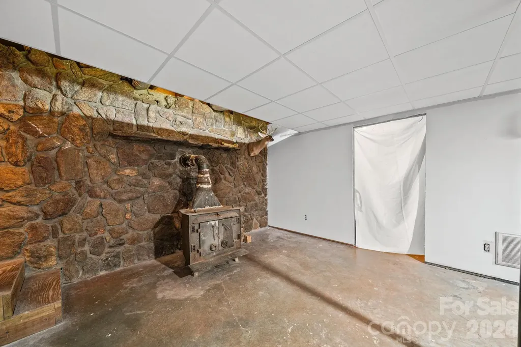 6643 Wards Gap Road Casar NC 28020