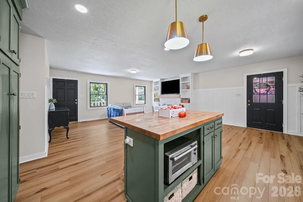 6643 Wards Gap Road Casar NC 28020