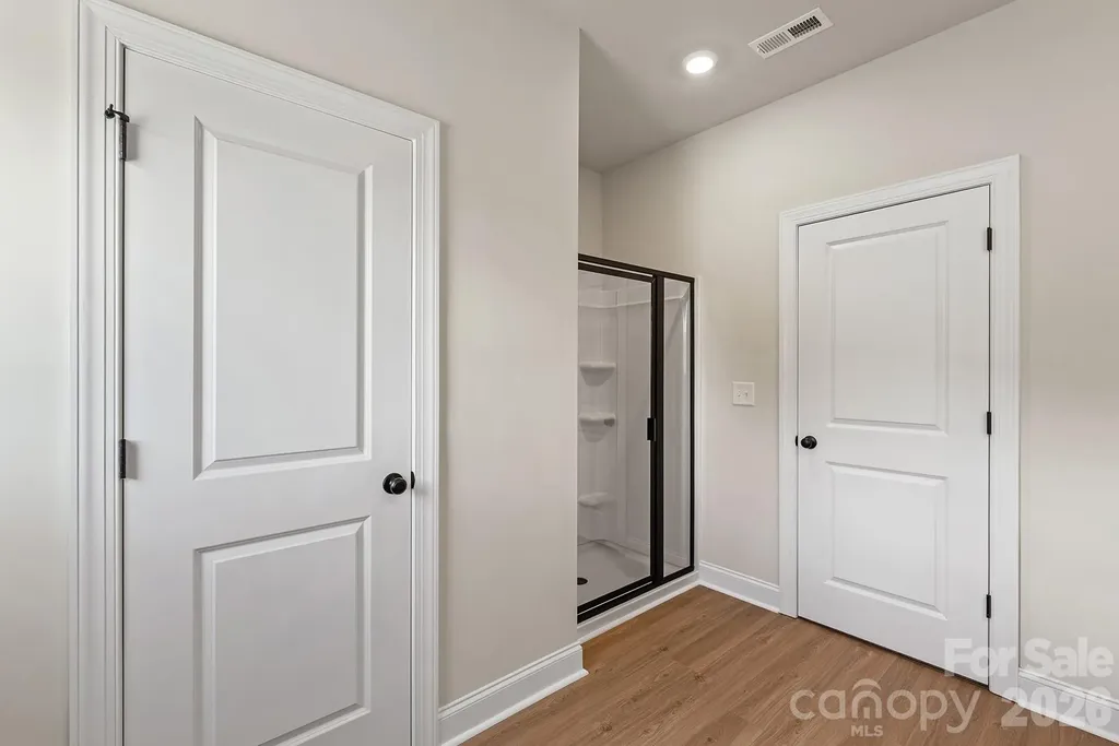 8121 Cravat Court Charlotte NC 28215