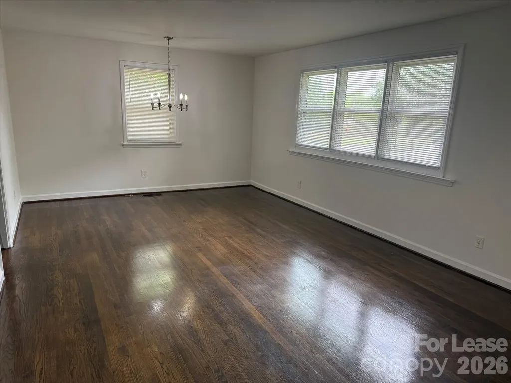 4914 Unaka Avenue Charlotte NC 28205