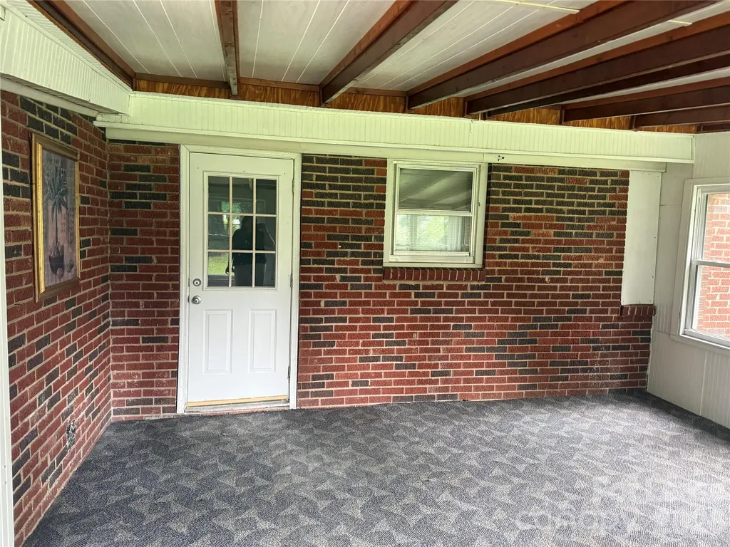 4914 Unaka Avenue Charlotte NC 28205