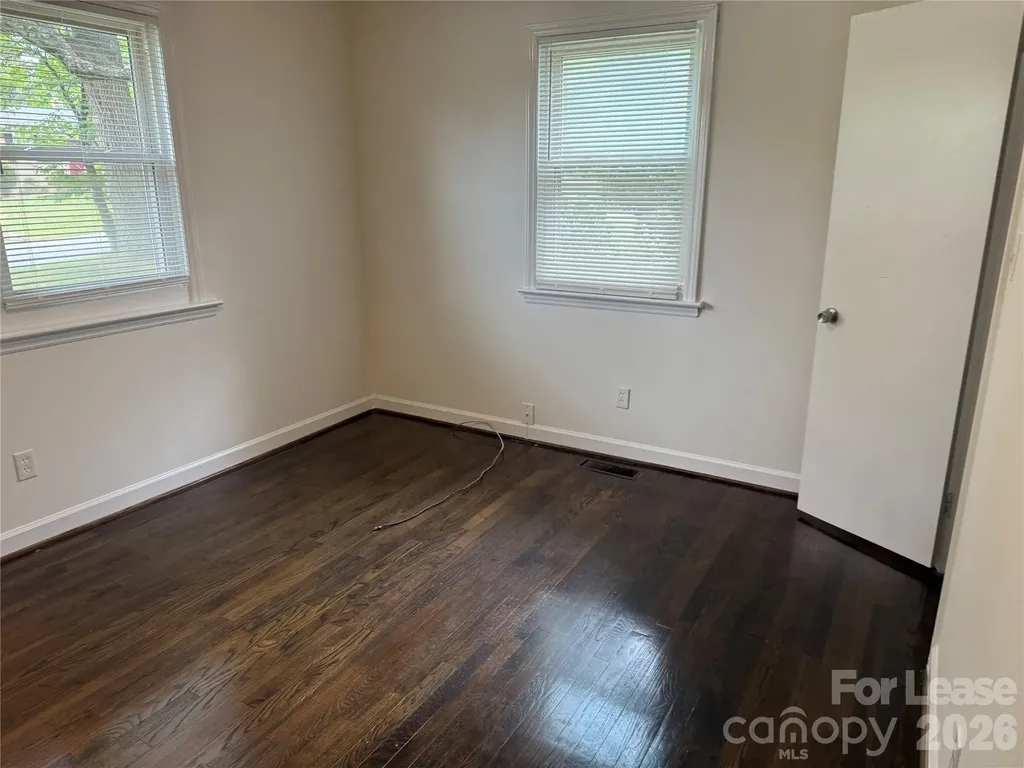 4914 Unaka Avenue Charlotte NC 28205