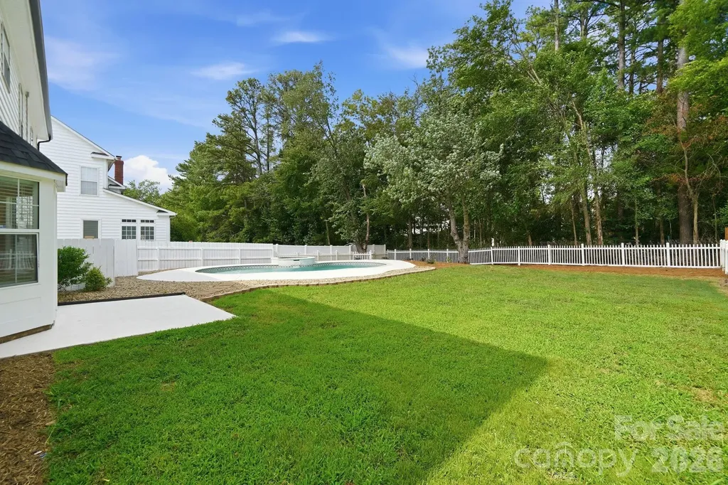 4611 Rock Stream Drive Charlotte NC 28269
