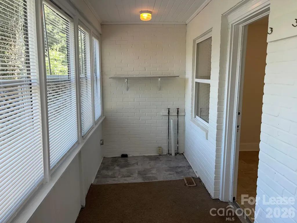 1308 Kings Drive S Charlotte NC 28207