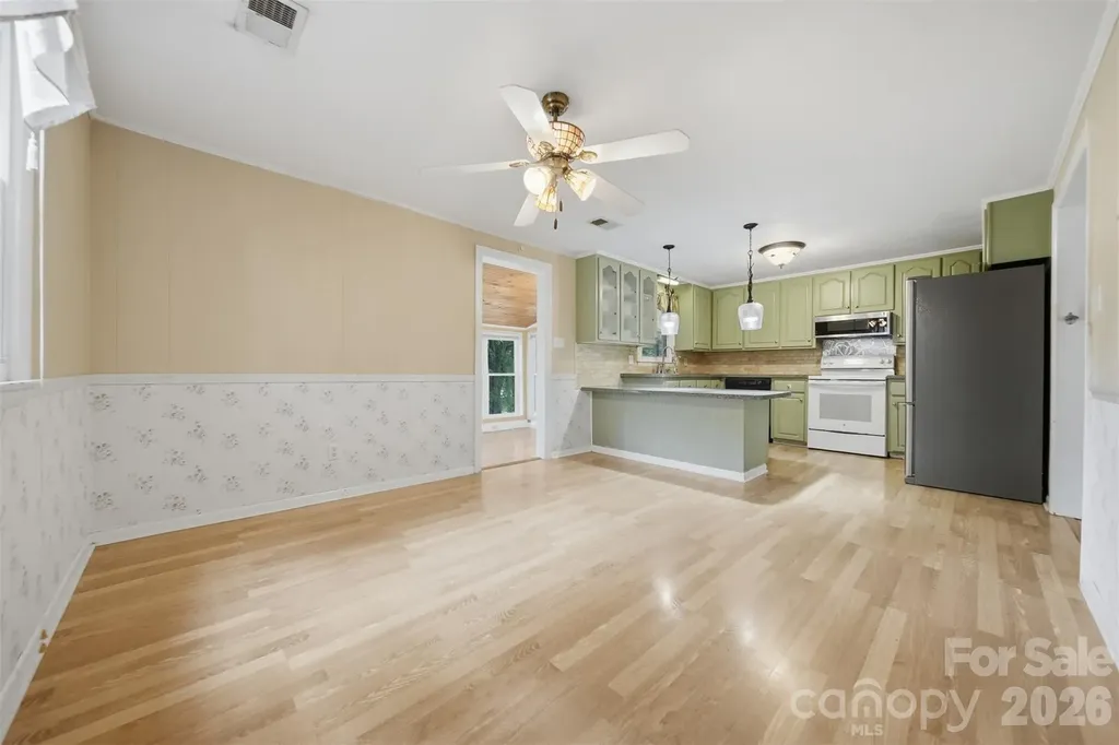 3233 26th Street NE Hickory NC 28601