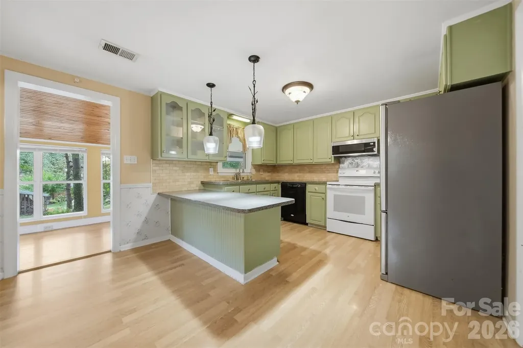 3233 26th Street NE Hickory NC 28601