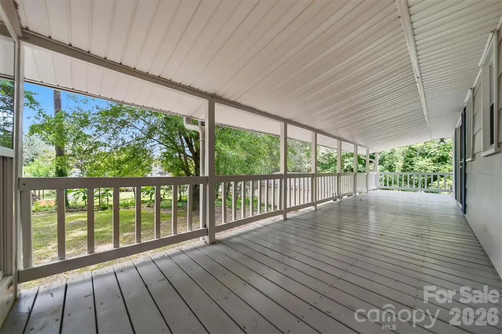 3233 26th Street NE Hickory NC 28601