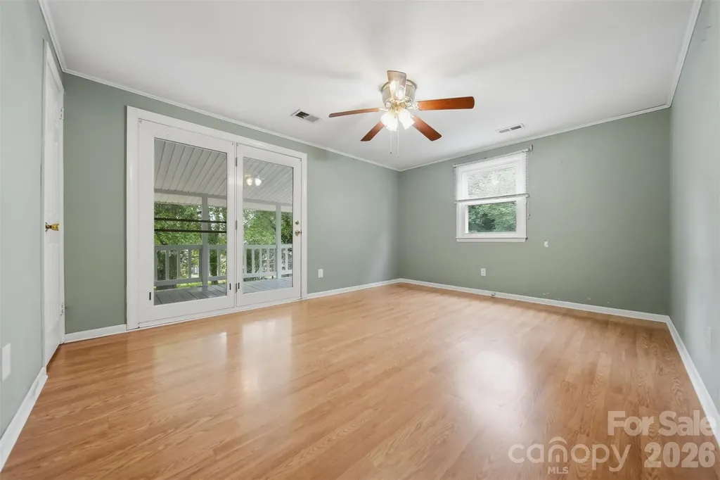 3233 26th Street NE Hickory NC 28601