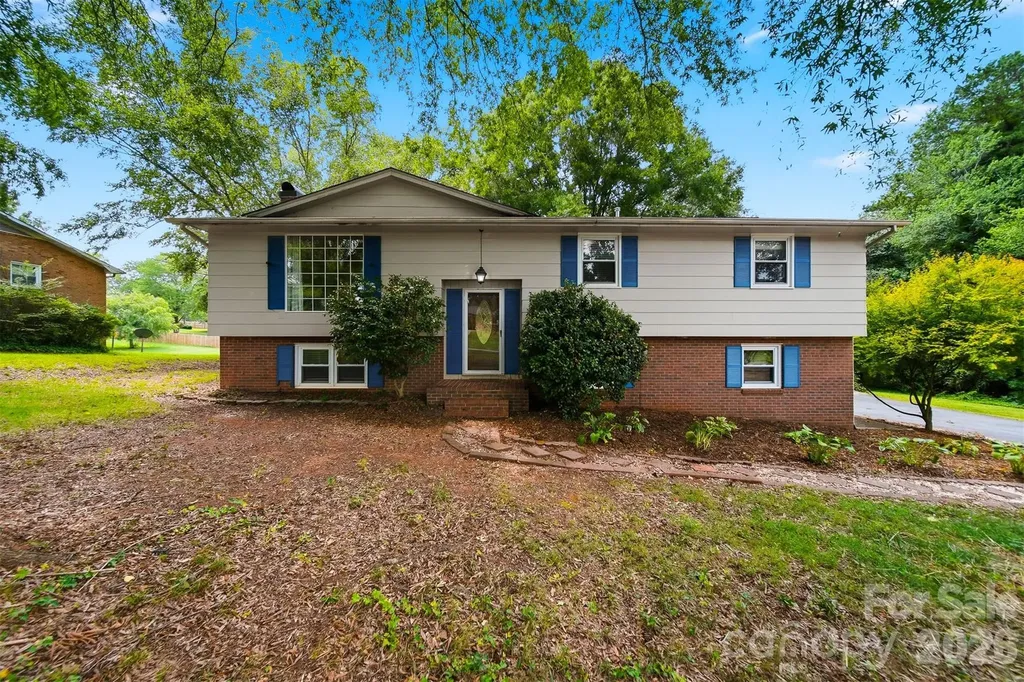 3233 26th Street NE Hickory NC 28601
