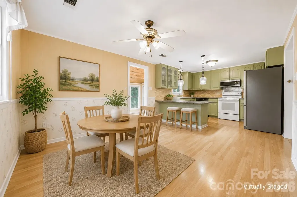 3233 26th Street NE Hickory NC 28601