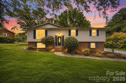 3233 26th Street NE Hickory NC 28601
