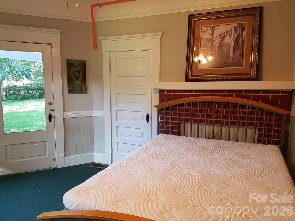 108 S Main Street Wingate NC 28174