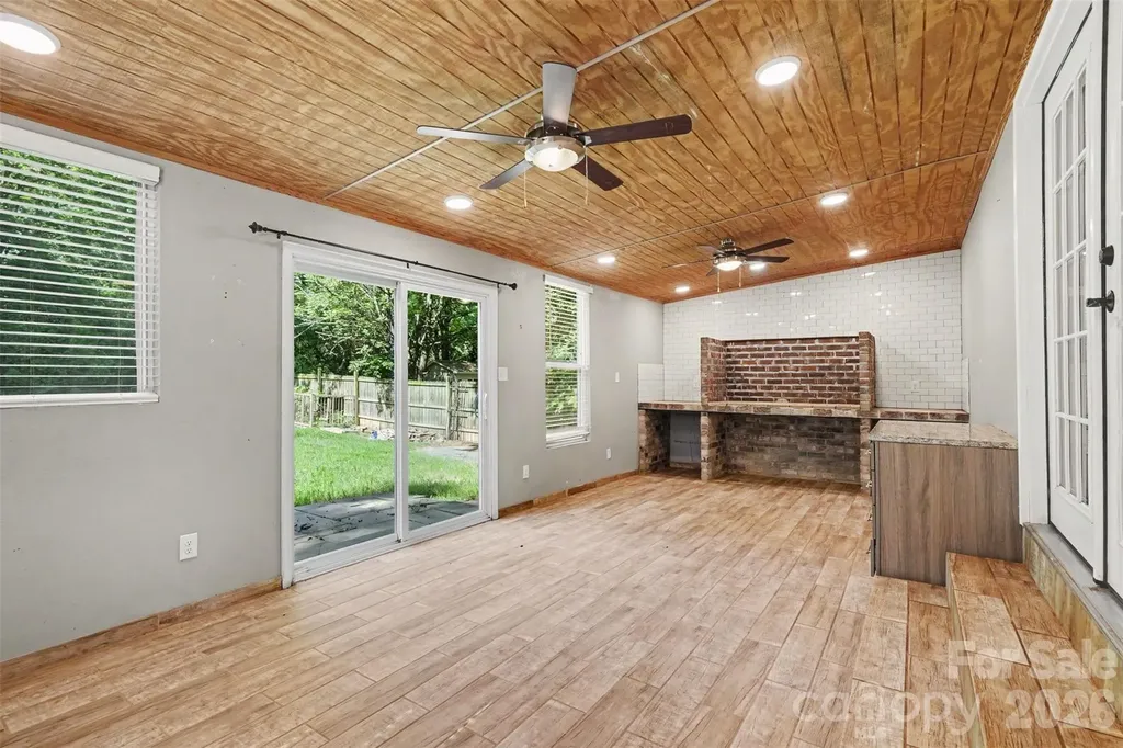 10724 Downpatrick Place Charlotte NC 28262