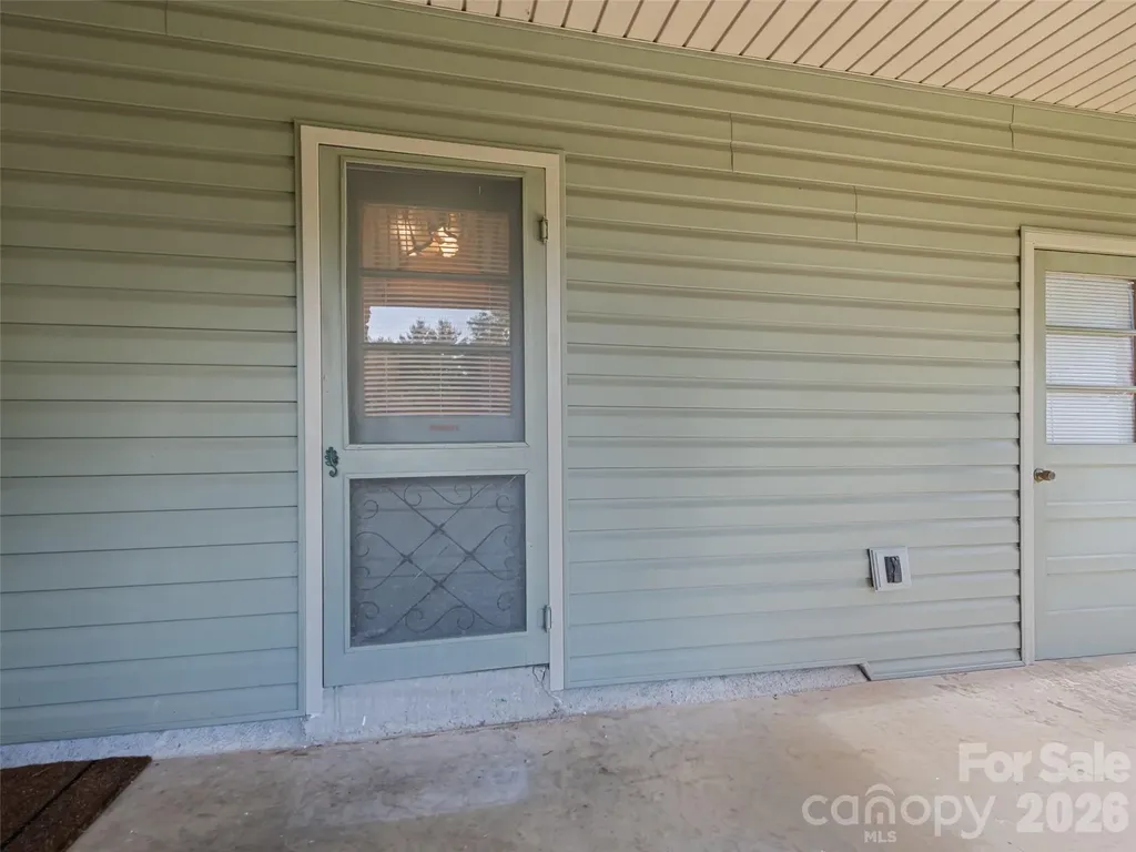 51 Atari Road Waynesville NC 28786