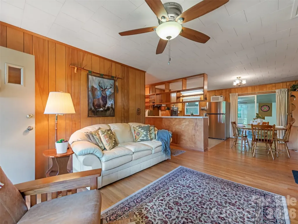 51 Atari Road Waynesville NC 28786