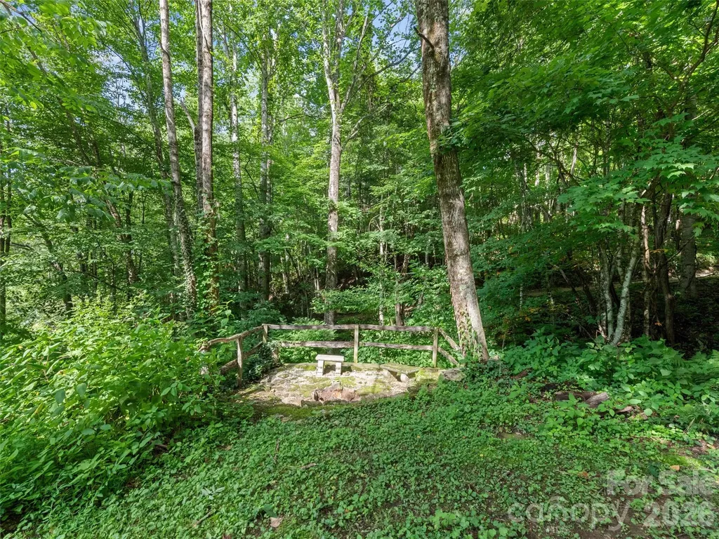 51 Atari Road Waynesville NC 28786
