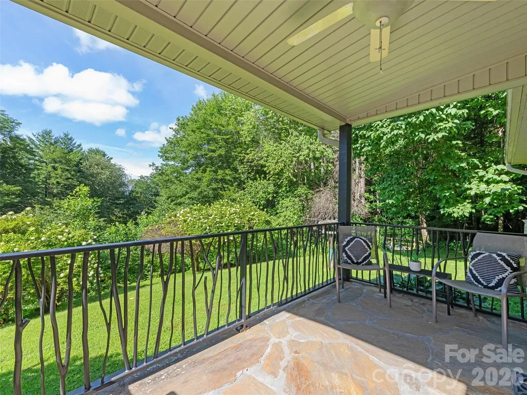 51 Atari Road Waynesville NC 28786