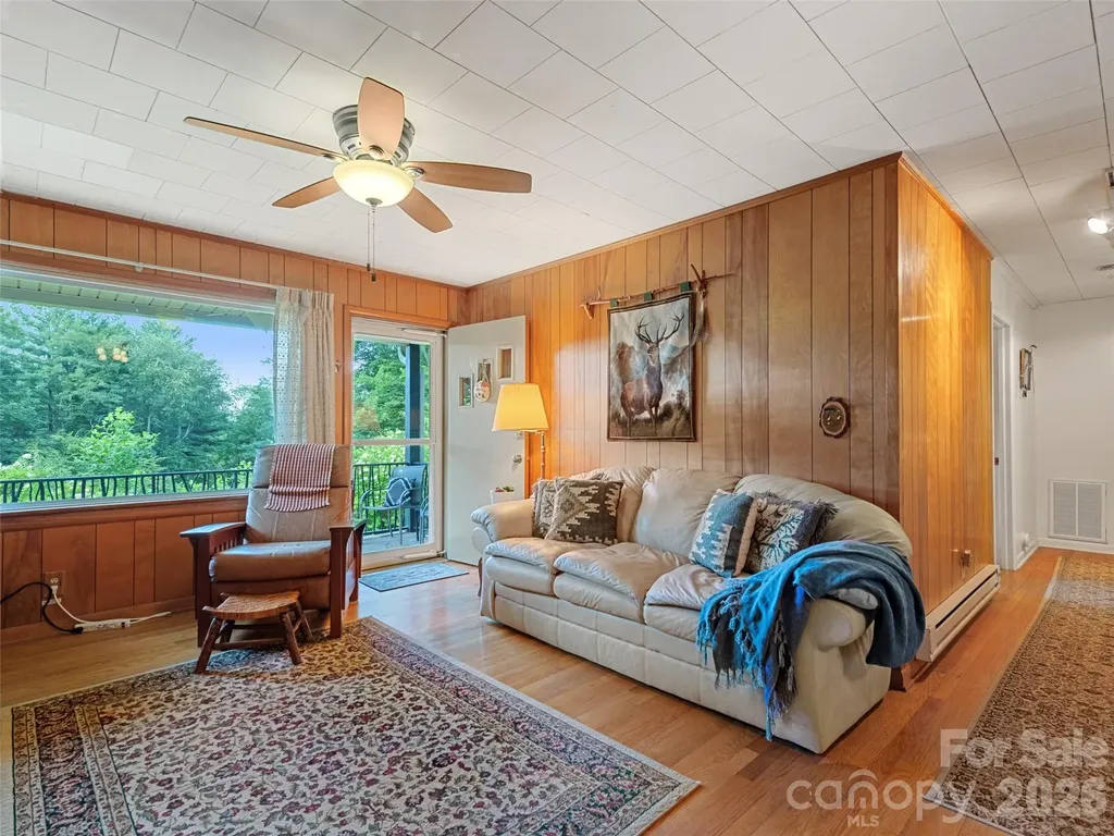 51 Atari Road Waynesville NC 28786