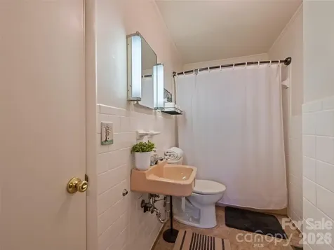 51 Atari Road Waynesville NC 28786