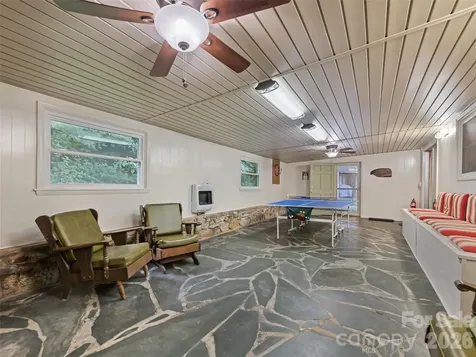 51 Atari Road Waynesville NC 28786