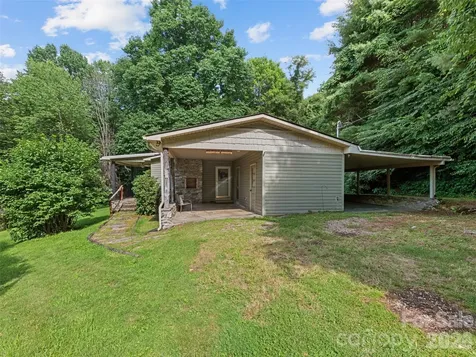 51 Atari Road Waynesville NC 28786