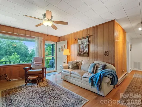 51 Atari Road Waynesville NC 28786
