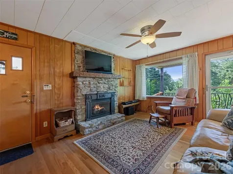 51 Atari Road Waynesville NC 28786