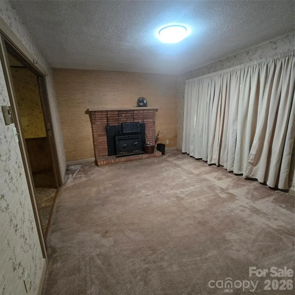 2734 Orchard Street Newton NC 28658