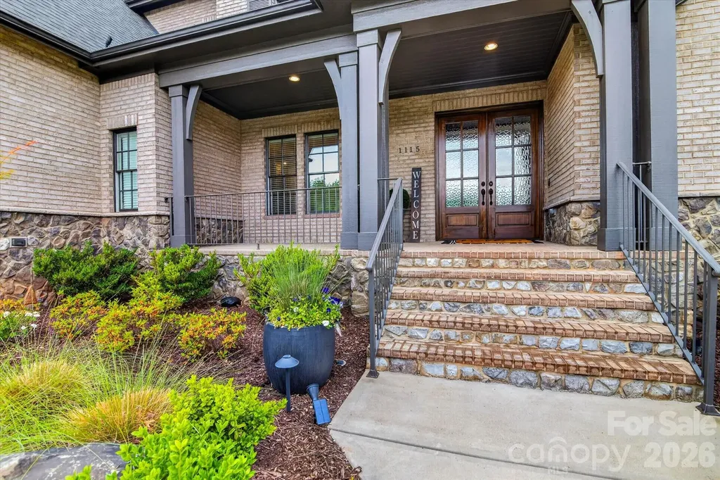 1115 Shelton Oaks Court Matthews NC 28105