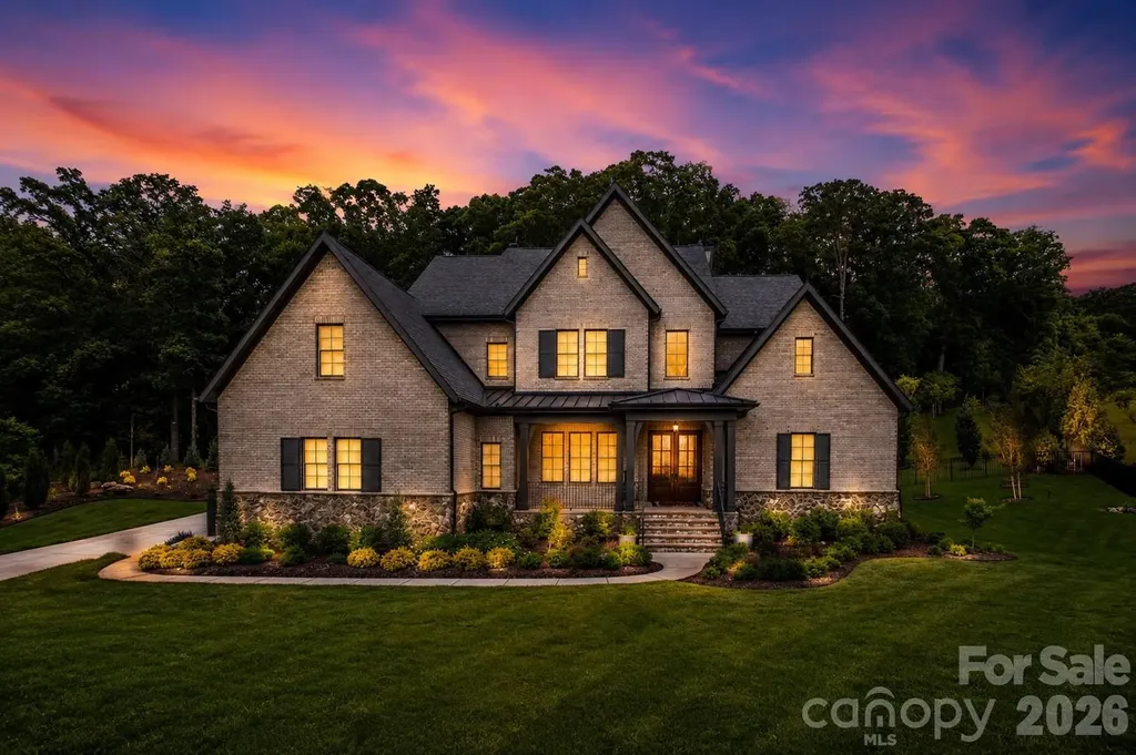 1115 Shelton Oaks Court Matthews NC 28105