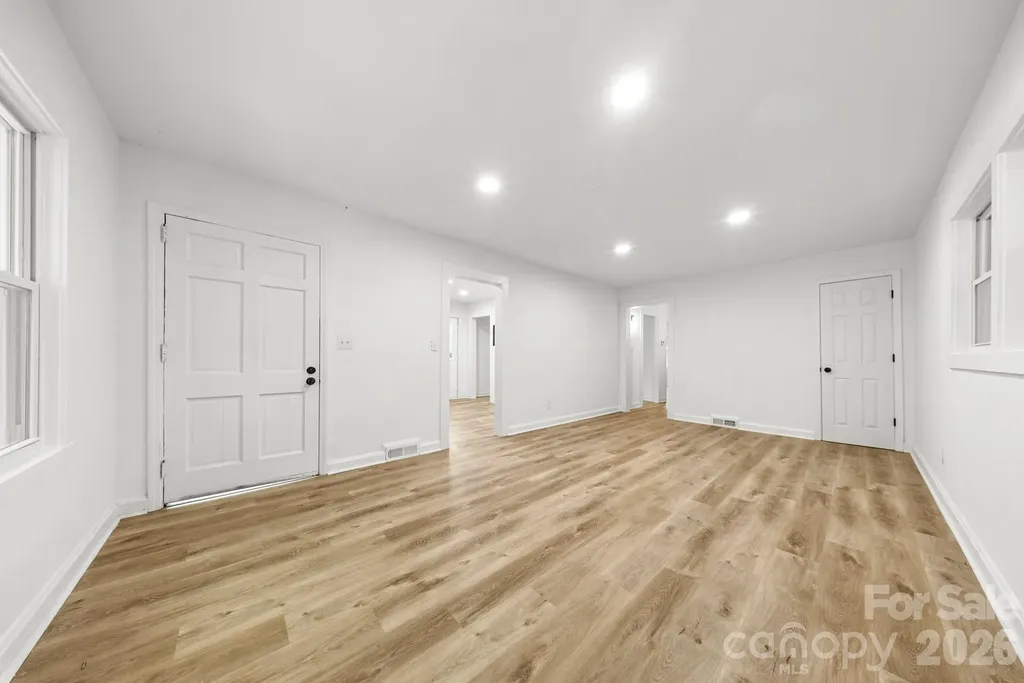 2500 Markham Court Charlotte NC 28205