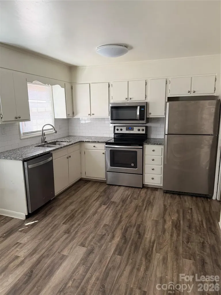 634 Walnut Street Statesville NC 28677