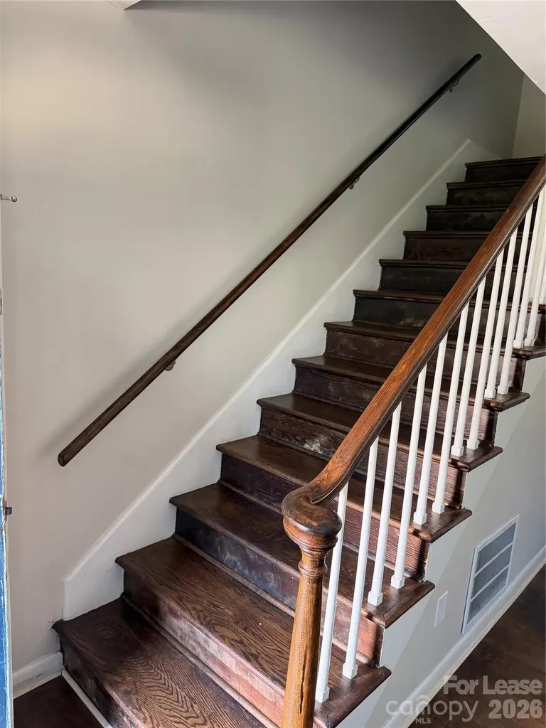 634 Walnut Street Statesville NC 28677