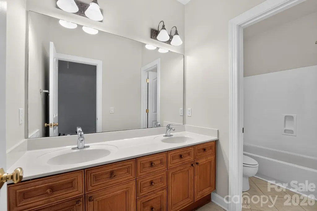 105 Castlestone Lane Matthews NC 28104
