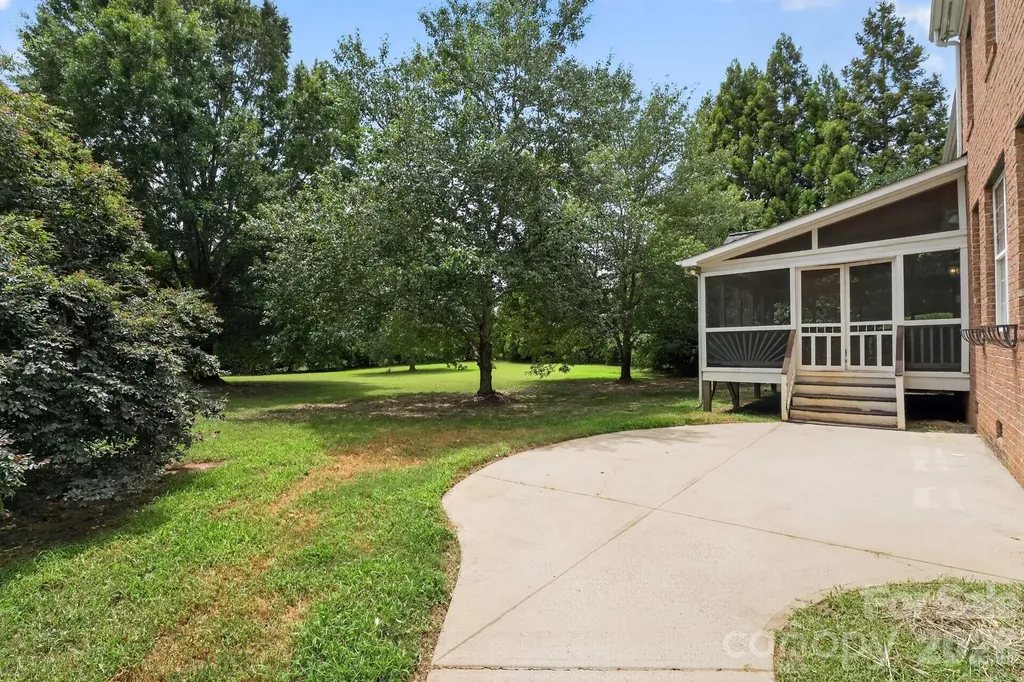 105 Castlestone Lane Matthews NC 28104