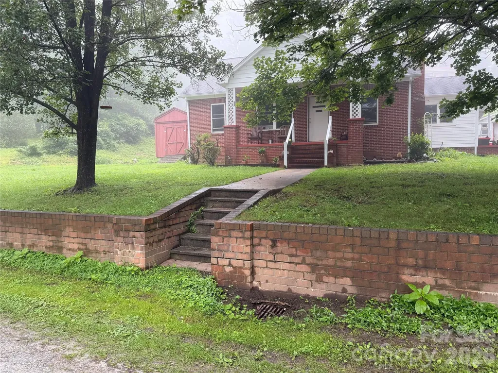 77 Maple Road Spruce Pine NC 28777