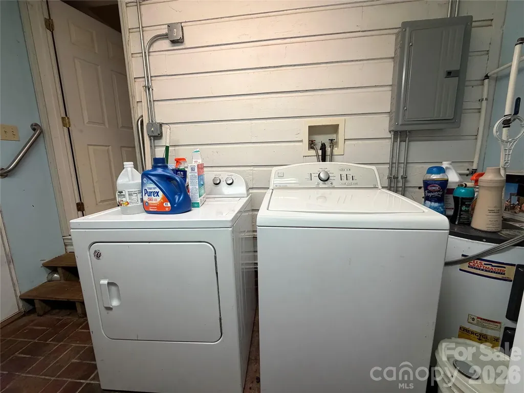 77 Maple Road Spruce Pine NC 28777