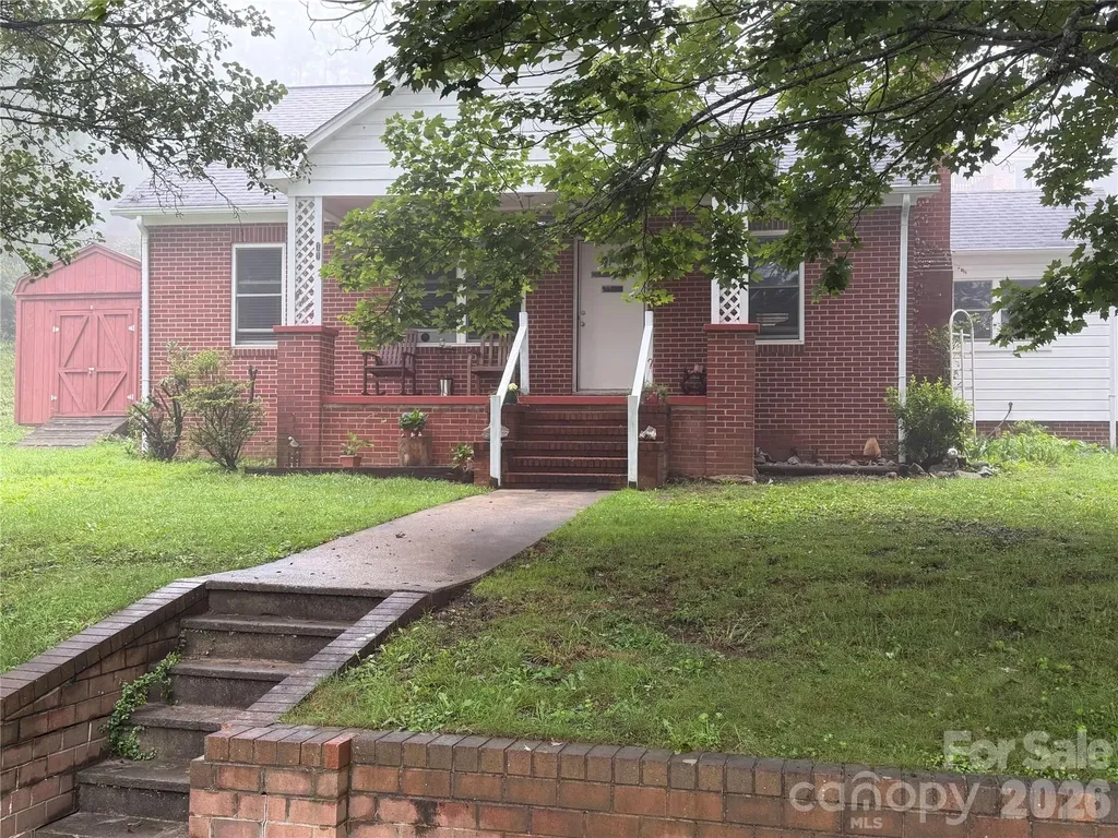 77 Maple Road Spruce Pine NC 28777